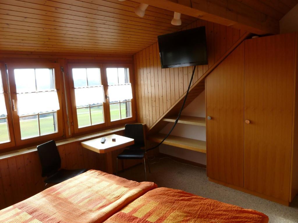Hotel Alpenblick Ferenberg Bern Stettlen Habitación foto